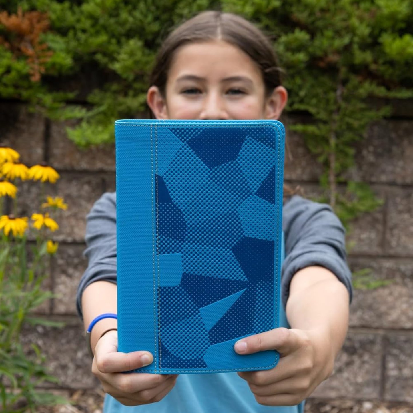 NLT Kids Bible, Thinline Reference Edition