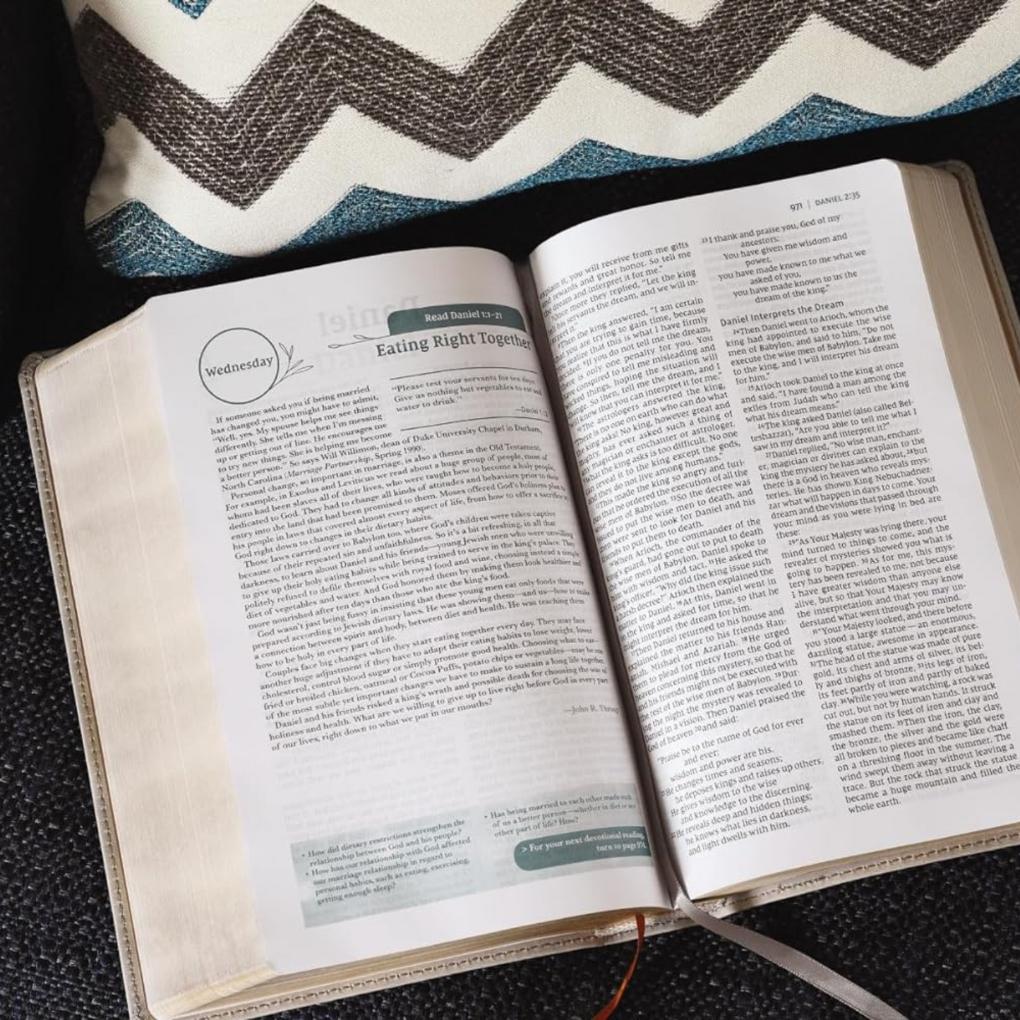 NIV Couples' Devotional Bible, Leathersoft - Stone