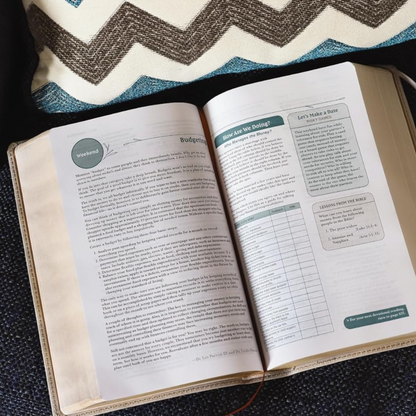 NIV Couples' Devotional Bible, Leathersoft - Stone