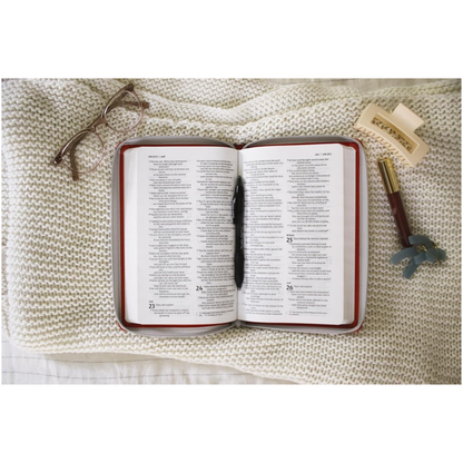 NIV Thinline Bible, Leathersoft (Zippered)