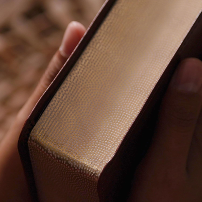 NKJV Single-Column Reference Bible, Verse-by-verse