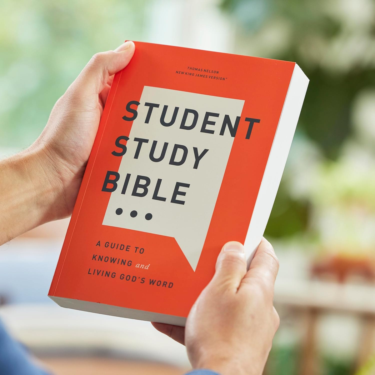 NKJV Student Study Bible: A Guide to Knowing and Living God’s Word