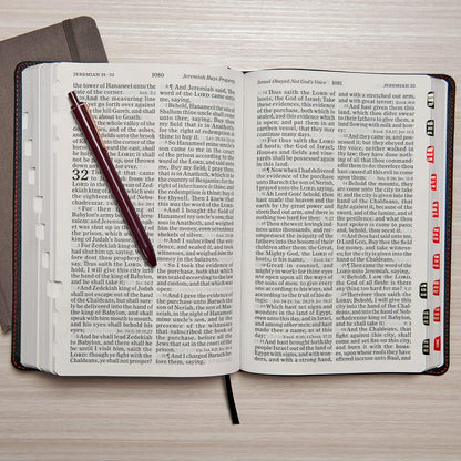KJV Giant Print Reference Bible, LeatherTouch (Indexed)