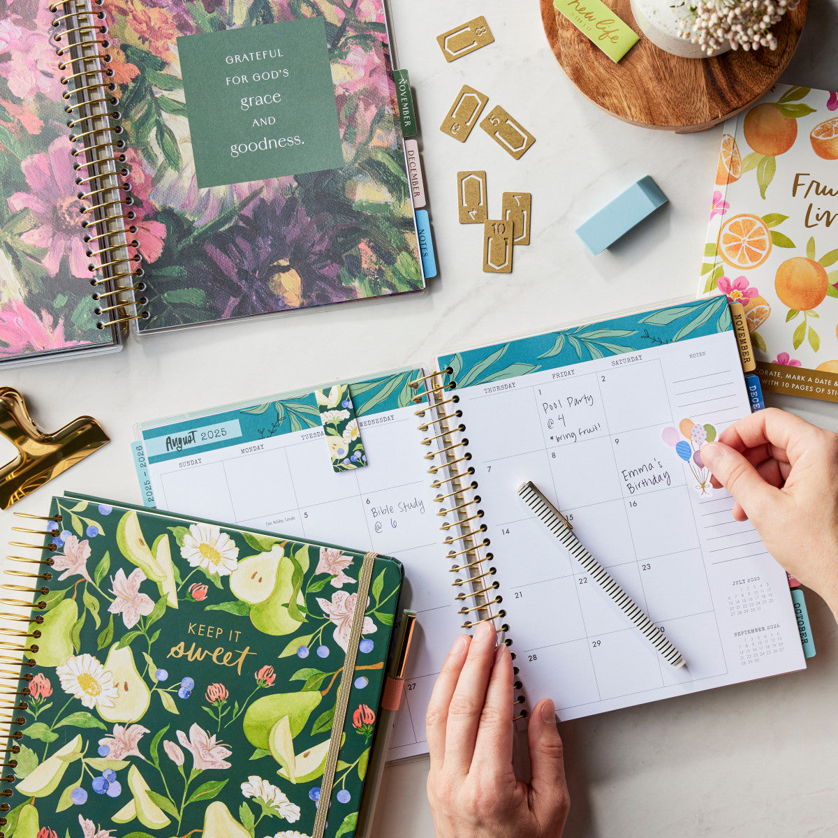 2025-2026 Agenda Planner (18-Month) - His Glory Fills the World (U3364)