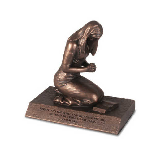 Sculpture: Praying Woman (#20151)
